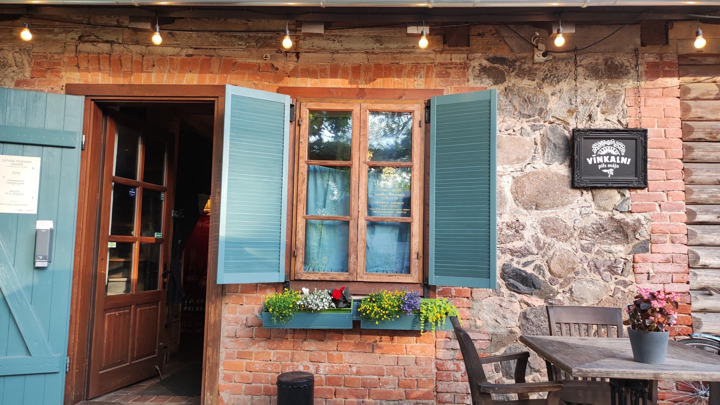 Vīnkalni Pils māja